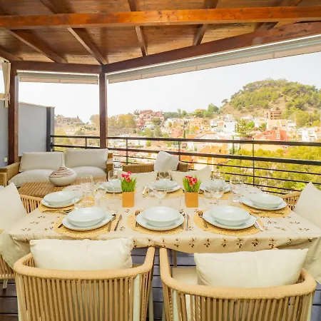 בית נופש Cubo's Gibralfaro Townhouse *