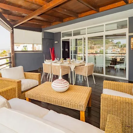 Cubo's Gibralfaro Townhouse * מאלגה